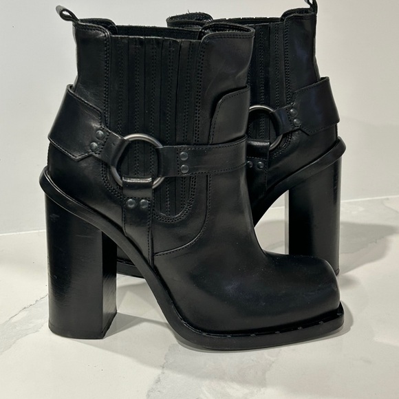 Diesel Black Gold Square-Toe Heeled Harness Ankle Boots - Picture 5 of 16